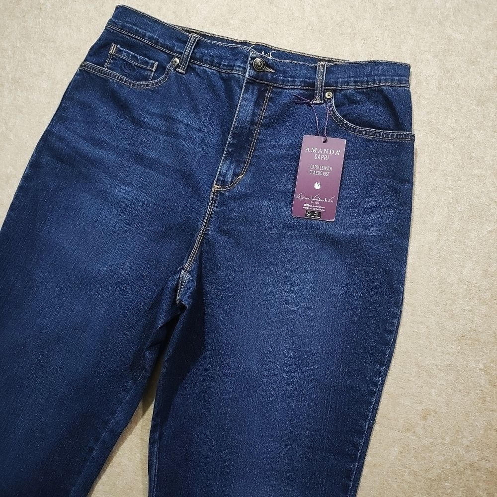 Gloria Vanderbilt Slimming Effect Capri Denim Blue Jean Pants #7 - Picture 3 of 10